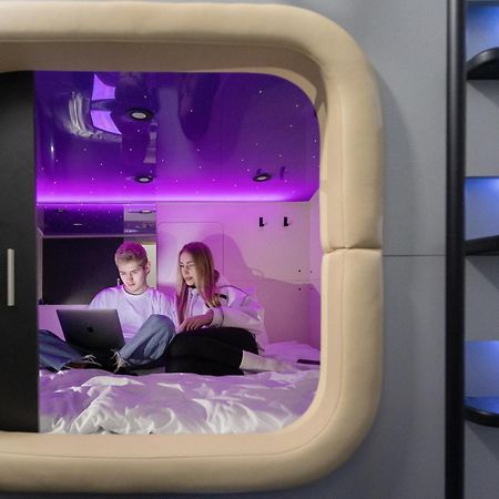 Capsule Hotel Constellation 91 Lemberg Exterior foto