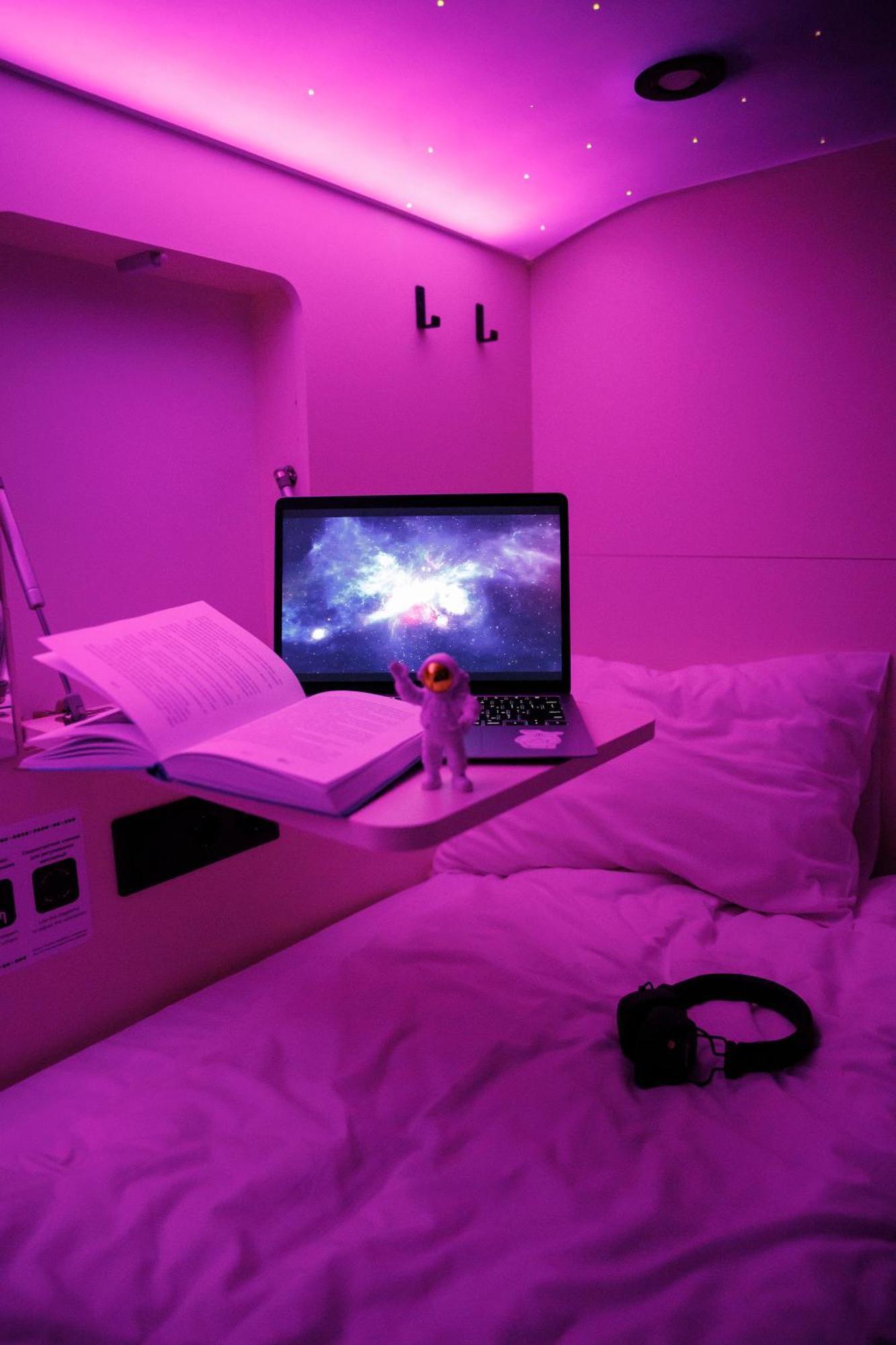 Capsule Hotel Constellation 91 Lemberg Exterior foto